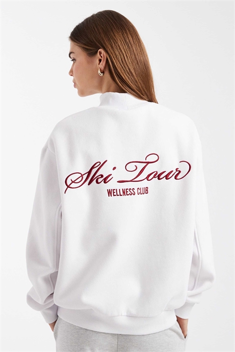 Мягкая толстовка с высоким воротником и принтом, посвященным лыжным походам артикул 153725375