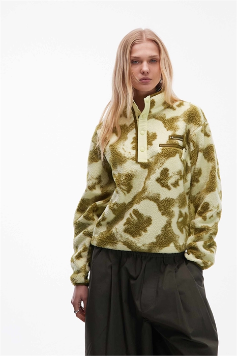 Флисовая кофта Helvetia II с принтом, укороченная, на полузастежке артикул 151452343