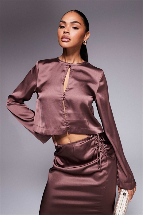 Блузка из атласа с двумя пуговицами co-ord артикул 148224280