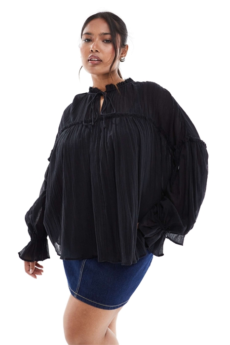 ASOS DESIGN: Блуза свободного кроя с длинными рукавами, с завязками на шее и рюшами, из ткани с эффектом гофрирования артикул 144019225