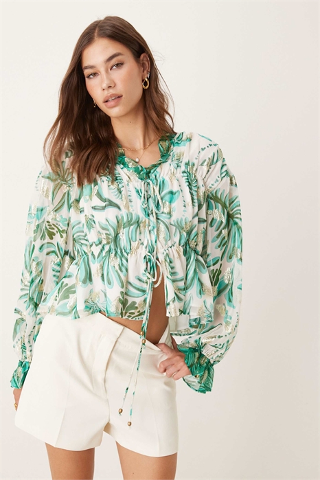 Топ с рюшами, завязкой спереди и рукавами-балонами артикул 143375880