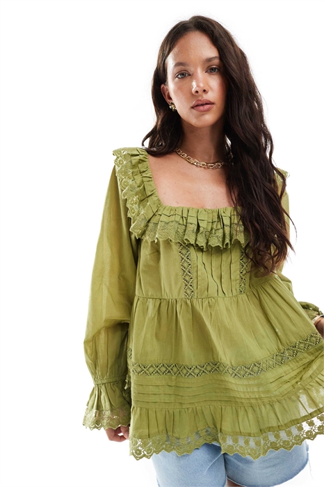 Топ с квадратным вырезом из смешанного кружева и вышивки артикул 146792113