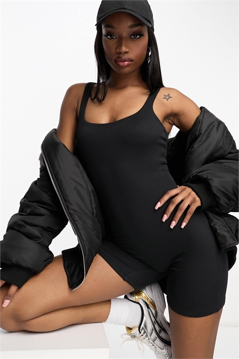 Комбинезон-платье на бретелях с мягкой на ощупь тканью артикул 132354783