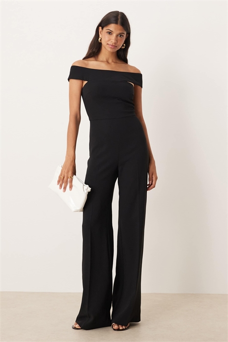 Комбинезон с открытыми плечами артикул 150500315