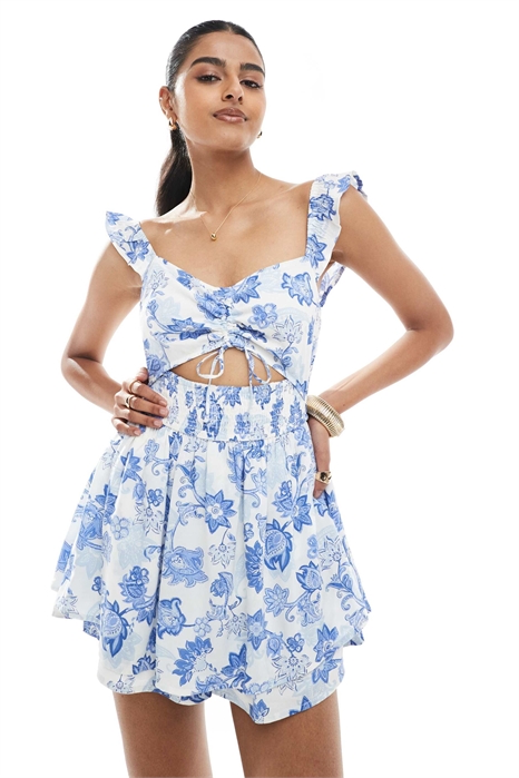 Комбинезон с рукавами-крылышками и вырезами артикул 141497906