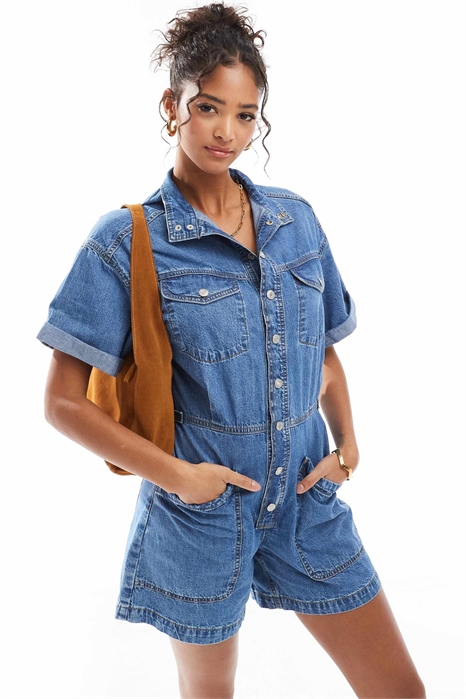 Короткий джинсовый комбинезон артикул 137513064