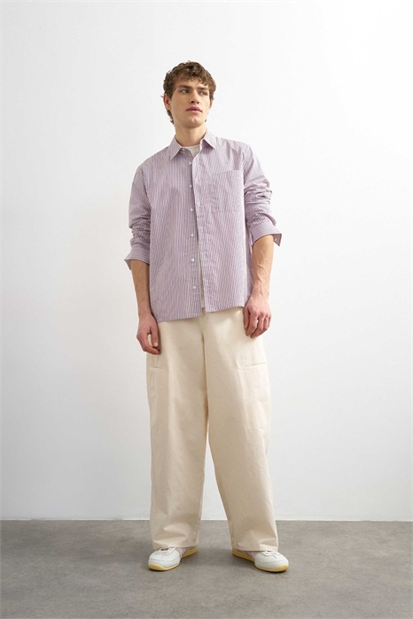 Брюки свободного кроя с боковыми карманами артикул 151639681