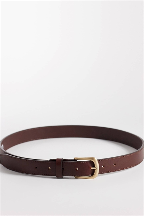 Элегантный кожаный ремень с одной заклепкой и золотой пряжкой с закруглёнными краями артикул 154083187