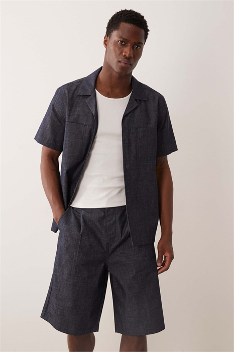 Легкие джинсовые шорты из ткани «бермуда» артикул 153750324