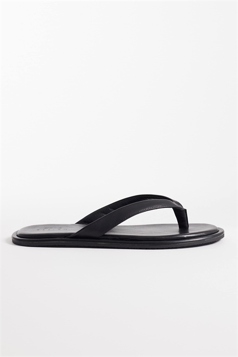 Сандалии на кожаном ремешке артикул 154292271