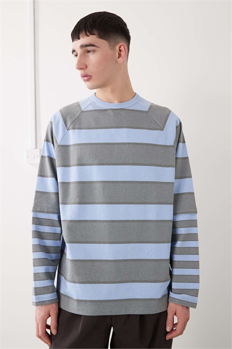 Двухслойная футболка артикул 155035468