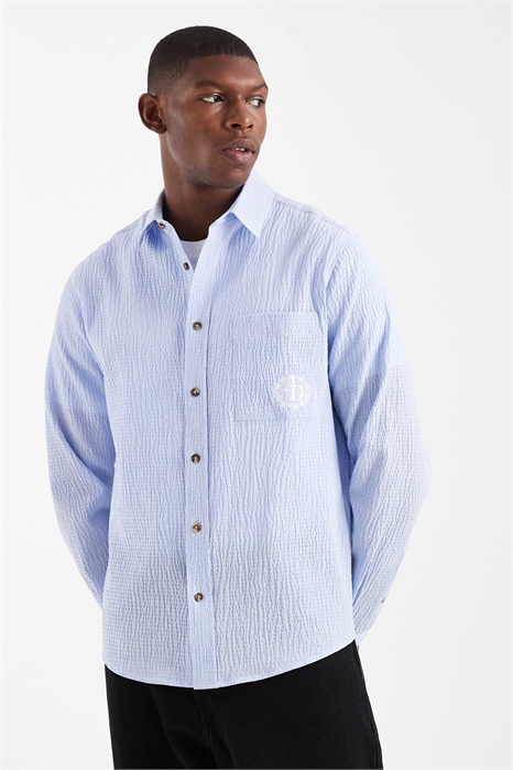 Рубашка свободного кроя из ткани «сирсакер» с вышивкой артикул 151899592