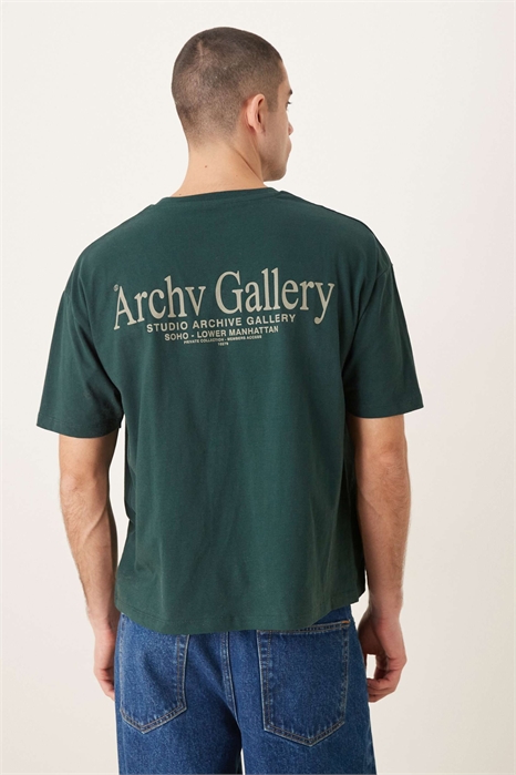 Объемная футболка прямого кроя с надписью артикул 154168004