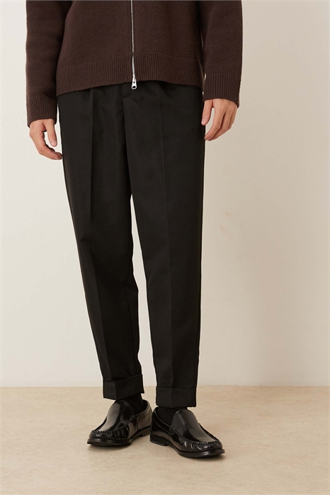 Стильные брюки «Smart Carrot Fit» с поясом на двух пуговицах артикул 150267699