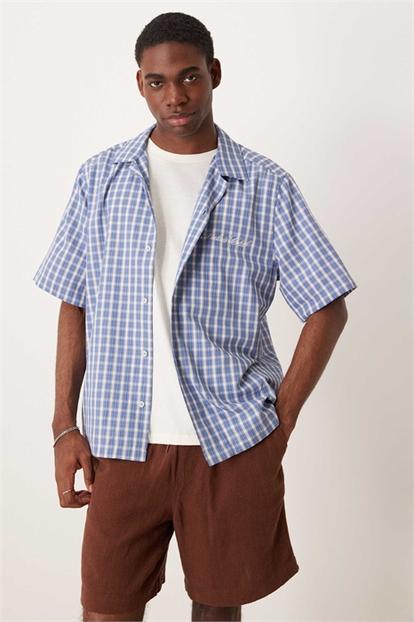 Рубашка свободного кроя с отложным воротником и вышивкой на груди артикул 149144984