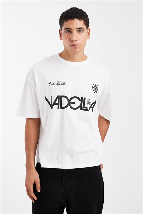 Объёмная футболка свободного кроя с рисунком в виде футбольного мяча артикул 154297601