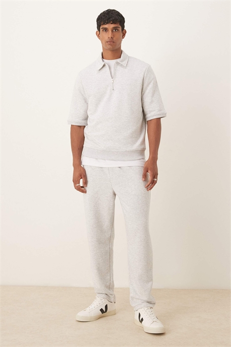 Джоггеры с зауженными штанинами и боковой окантовкой артикул 149831726