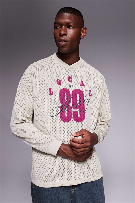 Свободная футболка с длинными рукавами и рагланными вставками, с принтом в виде номера артикул 150831408