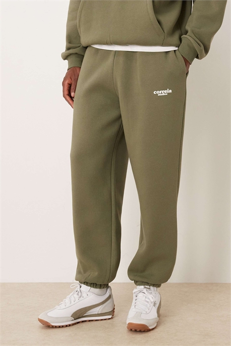 Джоггеры свободного кроя с принтом co-ord артикул 153285746