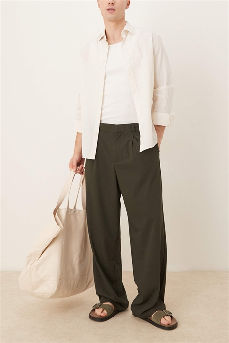 Брюки с широкими штанинами и глубокой складкой артикул 147470001