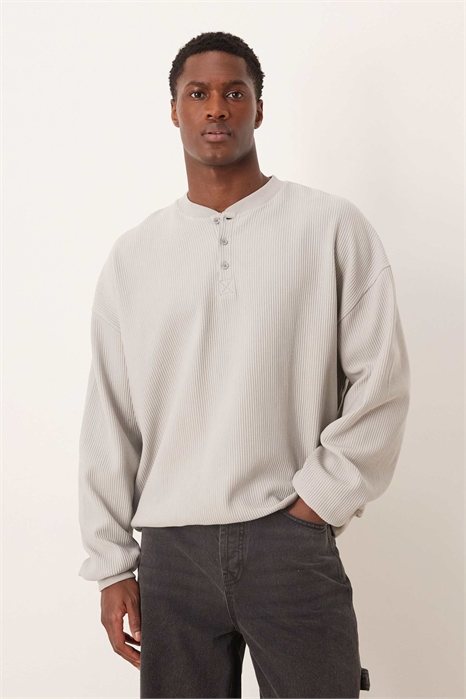 Футболка-хенли с очень свободным кроем артикул 155220285