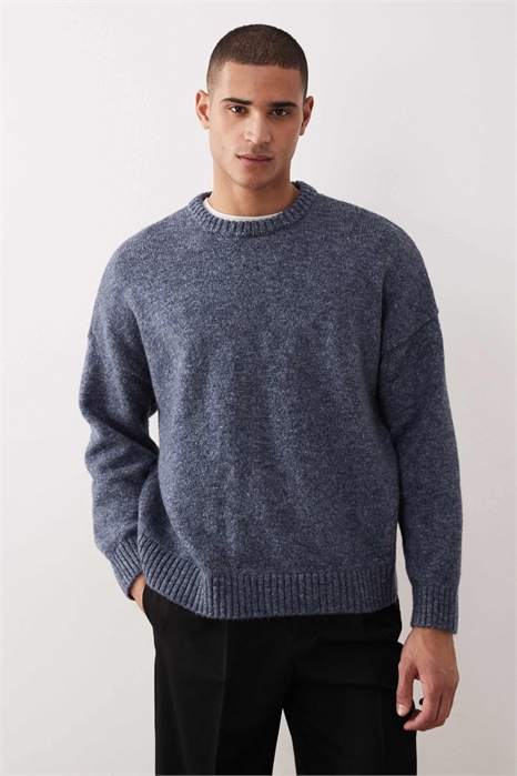 Свитер свободного кроя из трикотажа артикул 155233123