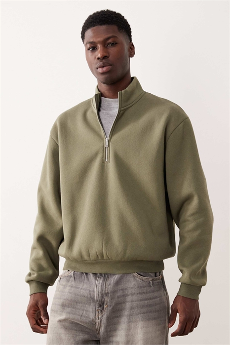 Свитшот Essentials свободного кроя с четвертью молнии артикул 152707784