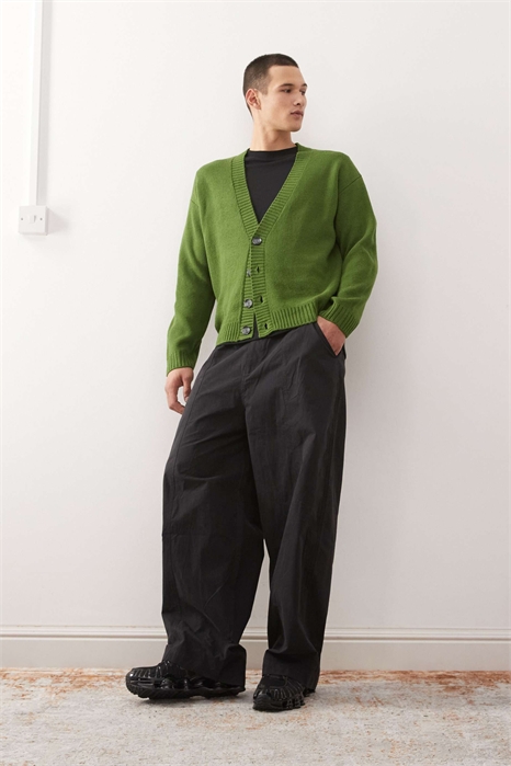 Вязаный кардиган с V-образным вырезом артикул 148030700