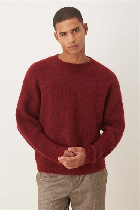 Объемный вязаный свитер из шерсти с круглым вырезом артикул 147472190