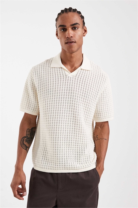 Трикотажное поло с разрезом на горловине артикул 154767629