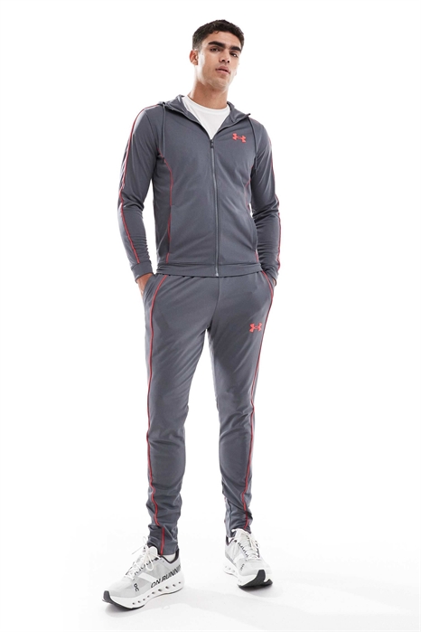 Спортивный костюм новой модели артикул 148479999