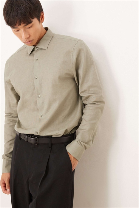 Рубашка классического кроя из смешанного льна артикул 140044332