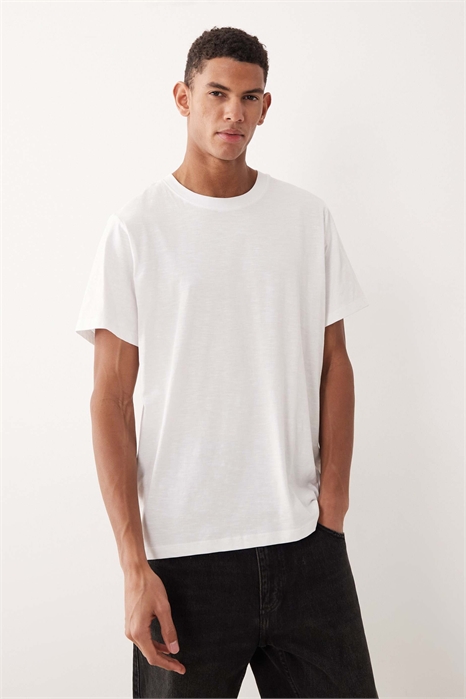 Футболка из 100% хлопка, классический крой артикул 153404248