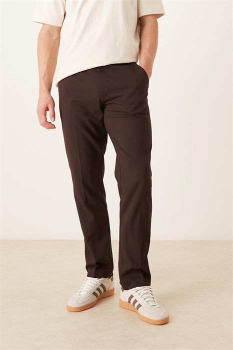 Стильные брюки-скинни артикул 148066635