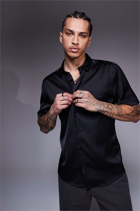 Облегающая атласная рубашка артикул 126450541