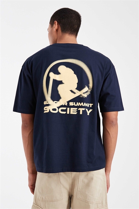 Футболка свободного кроя с принтом на тему лыжного спорта артикул 149518273