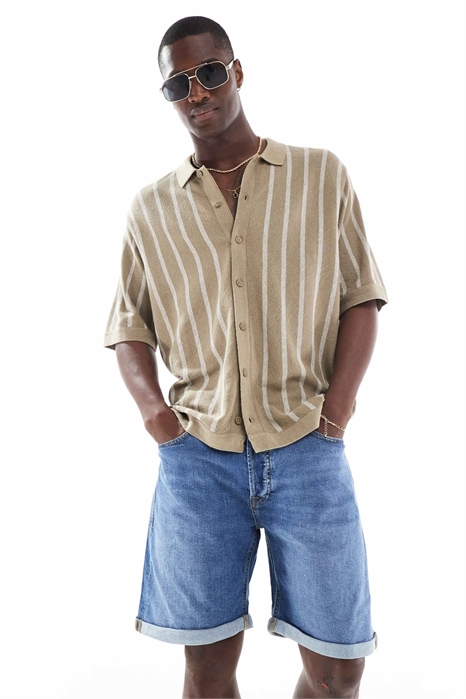 Джинсовые шорты с отворотом артикул 139433707