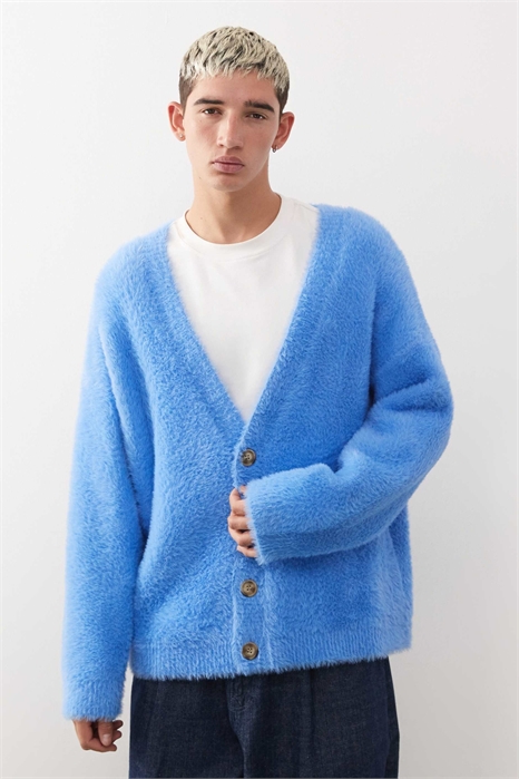 Пушистый вязаный кардиган артикул 146138257