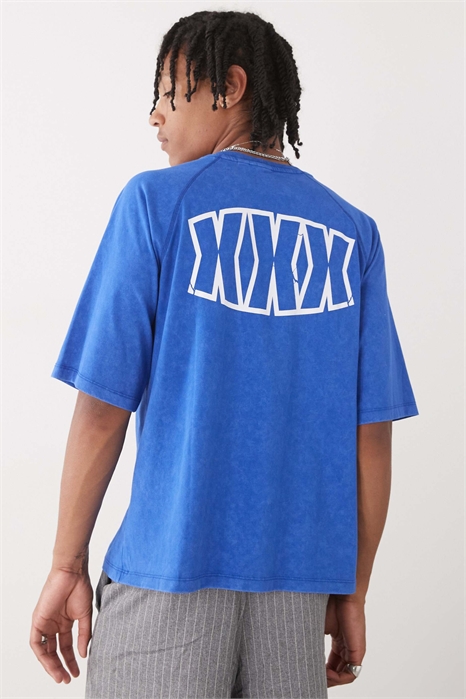 Футболка с принтом и рукавами реглан артикул 143454427