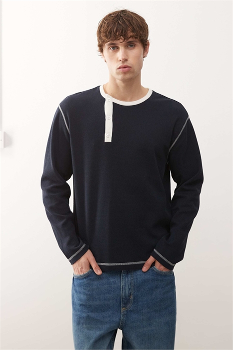 Топ Хенли с контрастной отделкой артикул 152866227