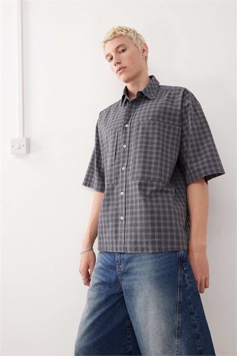 Рубашка в клетку с короткими рукавами артикул 141220978