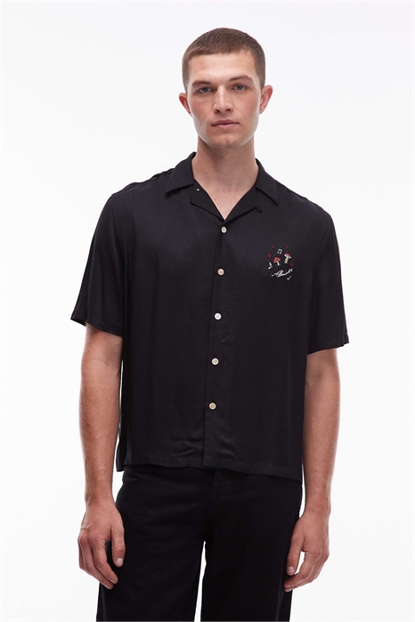 Футболка с коротким рукавом с изображением грибов артикул 150230649