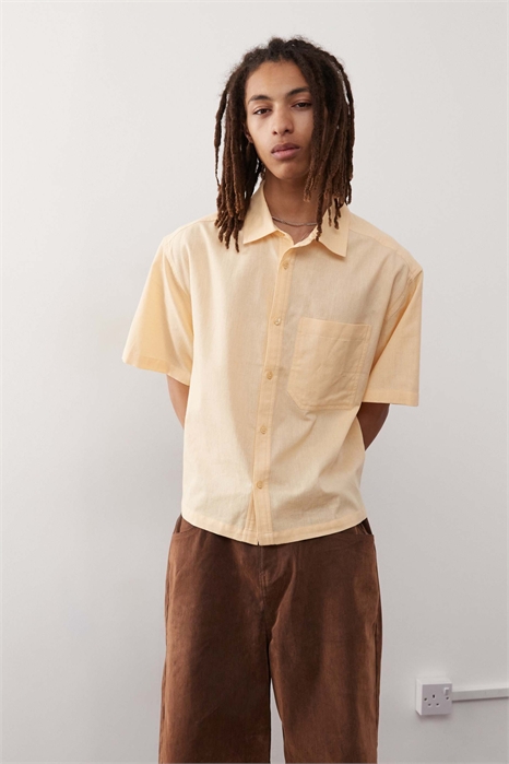 Рубашка с короткими рукавами в стиле «бокси» из льна артикул 145747998