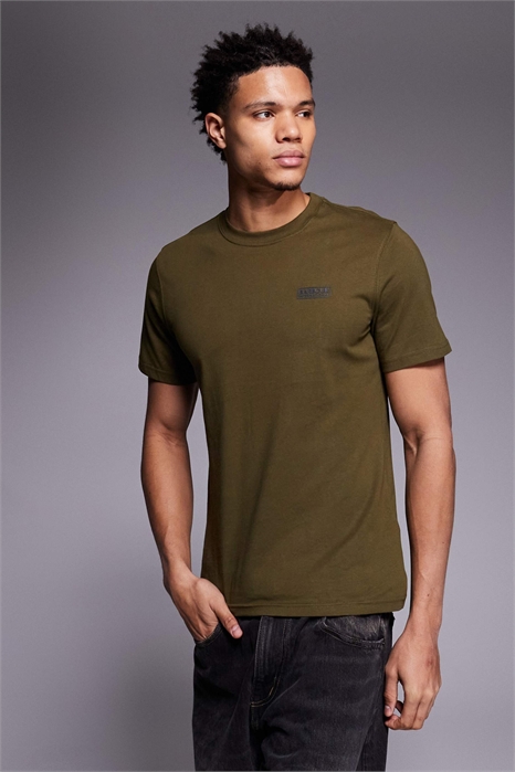 Футболка с небольшим логотипом артикул 153116526