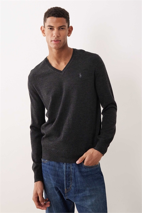 Свитер с V-образным вырезом и логотипом в виде значка из мериносовой шерсти артикул 148292312