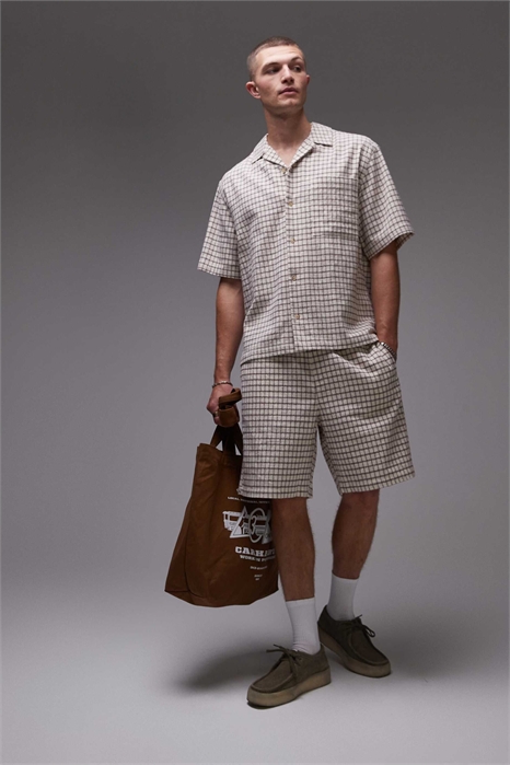 Клетчатые шорты цвета камня артикул 140698050