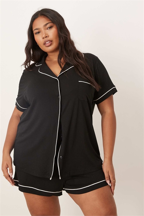 Комплект из сверхмягкой рубашки с короткими рукавами и шорт от ASOS DESIGN Curve артикул 151783871