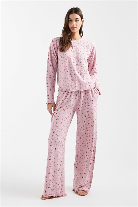 Пижама с длинными рукавами и мелким цветочным принтом артикул 148819041