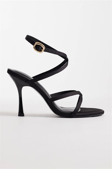 Сандалии на высоком каблуке с перекрещивающимся ремешком и едва заметным узором артикул 152386953