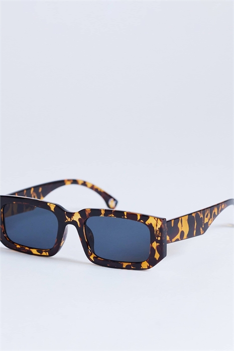 Солнцезащитные очки Milan прямоугольной формы артикул 152665944